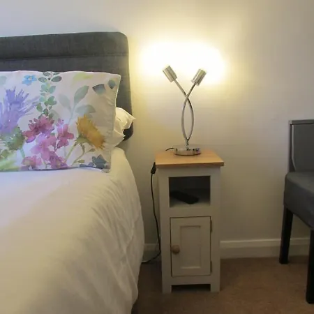 Barnes Fell Pensión 4*