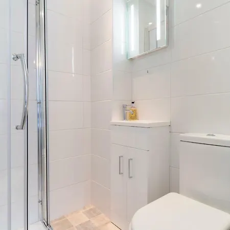 Barnes Fell 4* אמבלסייד