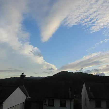 招待所 Barnes Fell