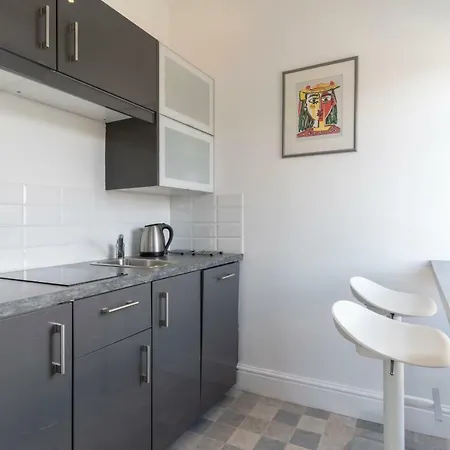 招待所 Barnes Fell 4*