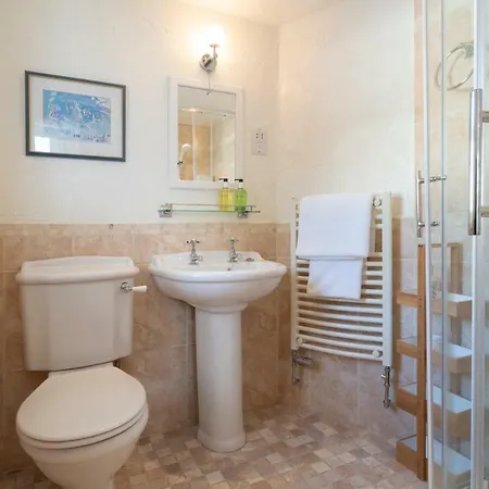 Barnes Fell 招待所 4*